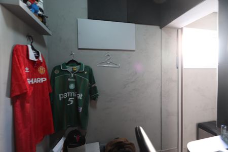 Apartamento à venda com 72m², 2 quartos e 1 vagaEscritório