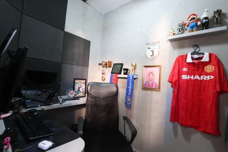 Apartamento à venda com 72m², 2 quartos e 1 vagaEscritório