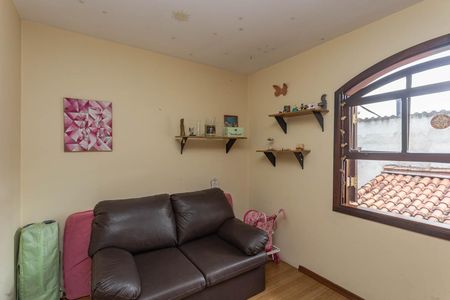 Casa de condomínio à venda com 150m², 4 quartos e 2 vagasQuarto 1