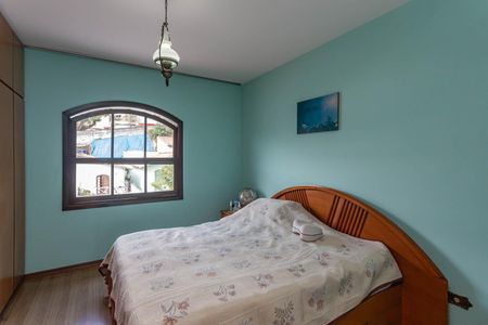 Casa de condomínio à venda com 150m², 4 quartos e 2 vagasQuarto 3