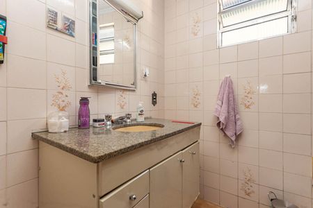 Casa de condomínio à venda com 150m², 4 quartos e 2 vagasBanheiro