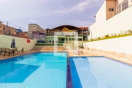 Casa de condomínio à venda com 150m², 4 quartos e 2 vagas Casa de condomínio à venda com 150m², 4 quartos e 2 vagasPiscina