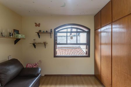 Casa de condomínio à venda com 150m², 4 quartos e 2 vagasQuarto 1