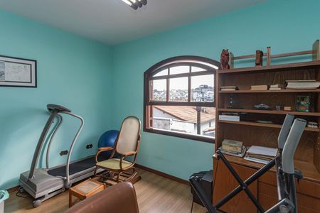 Casa de condomínio à venda com 150m², 4 quartos e 2 vagasQuarto 4