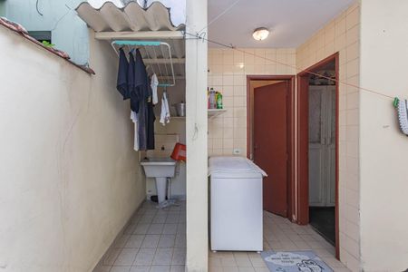 Casa de condomínio à venda com 150m², 4 quartos e 2 vagasÁrea de Serviço