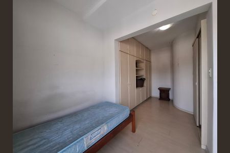 Apartamento à venda com 160m², 3 quartos e 2 vagasQuarto 