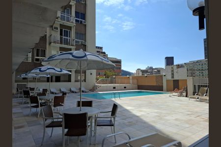 Apartamento à venda com 160m², 3 quartos e 2 vagasÁrea comum - Piscina