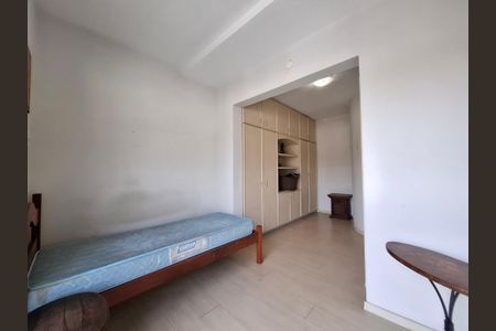 Apartamento à venda com 160m², 3 quartos e 2 vagasQuarto 