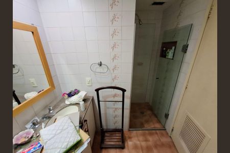Apartamento à venda com 160m², 3 quartos e 2 vagasBanheiro da suíte 2