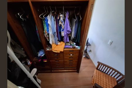 Apartamento à venda com 160m², 3 quartos e 2 vagasCloset da suíte 2