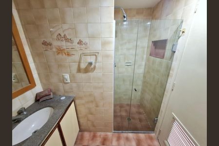 Apartamento à venda com 160m², 3 quartos e 2 vagasBanheiro da suíte 1