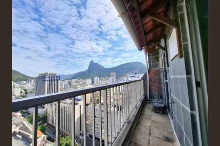 Apartamento à venda com 160m², 3 quartos e 2 vagasVaranda
