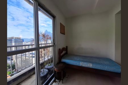 Apartamento à venda com 160m², 3 quartos e 2 vagasQuarto 