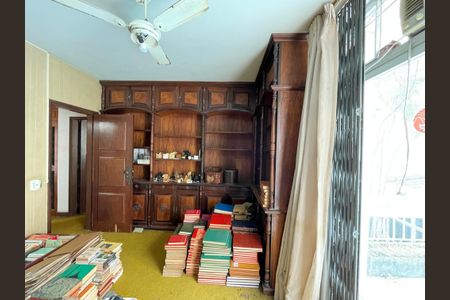 Casa à venda com 300m², 3 quartos e 2 vagasQuarto 1