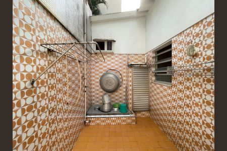 Casa à venda com 300m², 3 quartos e 2 vagasÁrea de Serviço