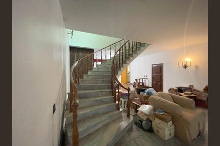 Casa à venda com 300m², 3 quartos e 2 vagasSala