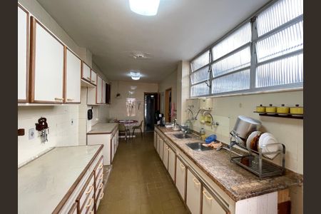 Casa à venda com 300m², 3 quartos e 2 vagasCozinha