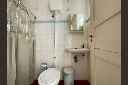 Casa à venda com 300m², 3 quartos e 2 vagasBanheiro de Serviço