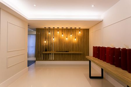 Apartamento à venda com 67m², 2 quartos e sem vagaÁrea comum - Salão de festas