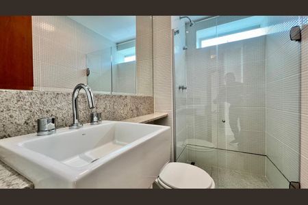 Apartamento à venda com 127m², 3 quartos e 2 vagasSuíte Banheiro