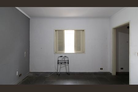 Casa à venda com 312m², 4 quartos e 4 vagasCasa 1 - Quarto