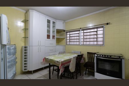 Casa à venda com 312m², 4 quartos e 4 vagasCasa 1 - Cozinha