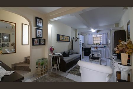 Casa à venda com 312m², 4 quartos e 4 vagasCasa 2 - Sala/Cozinha
