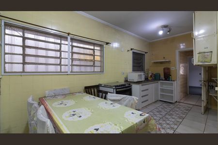 Casa à venda com 312m², 4 quartos e 4 vagasCasa 1 - Cozinha