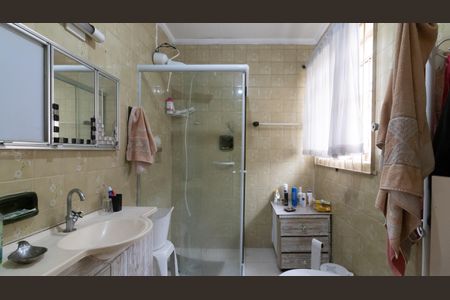 Casa à venda com 312m², 4 quartos e 4 vagasCasa 2 - Banheiro da Suíte