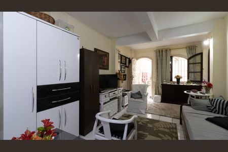 Casa à venda com 312m², 4 quartos e 4 vagasCasa 2 - Sala/Cozinha