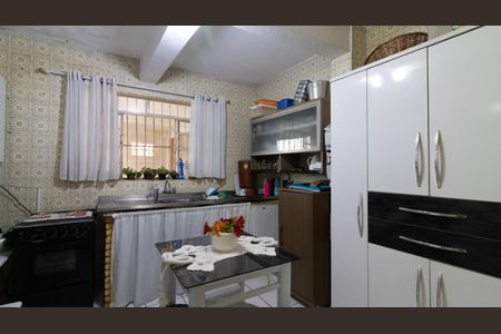 Casa à venda com 312m², 4 quartos e 4 vagasCasa 2 - Sala/Cozinha