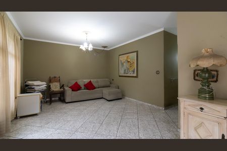 Casa à venda com 312m², 4 quartos e 4 vagasCasa 1 - Sala