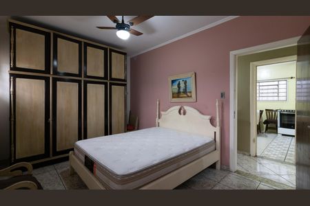 Casa à venda com 312m², 4 quartos e 4 vagasCasa 1 - Suíte 2