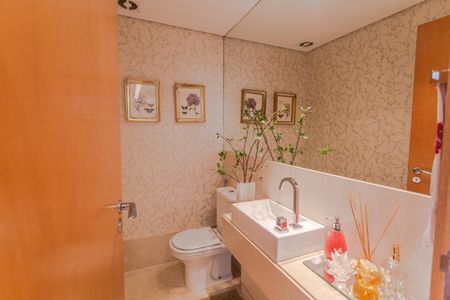 Apartamento à venda com 278m², 4 quartos e 4 vagasLavabo na Sala