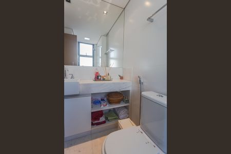 Apartamento à venda com 278m², 4 quartos e 4 vagasBanheiro da Suíte 4