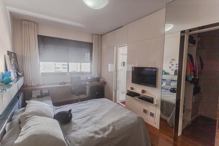Apartamento à venda com 278m², 4 quartos e 4 vagasSuíte 3