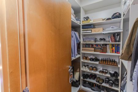 Apartamento à venda com 278m², 4 quartos e 4 vagasCloset  da Suíte 1