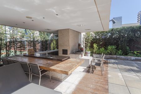 Apartamento à venda com 278m², 4 quartos e 4 vagasÁrea Comum - Churrasqueira