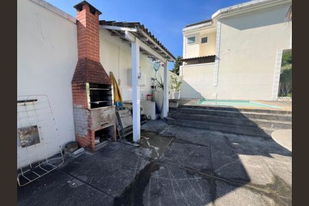 Casa à venda com 130m², 3 quartos e 1 vaga