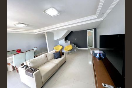 Casa à venda com 130m², 3 quartos e 1 vaga