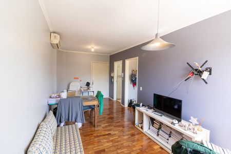 Apartamento à venda com 48m², 1 quarto e 1 vaga Apartamento à venda com 48m², 1 quarto e 1 vagaSala