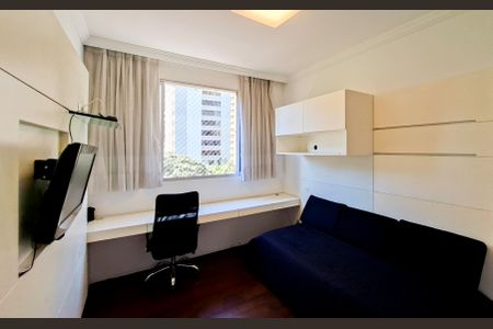 Apartamento para alugar com 240m², 4 quartos e 2 vagasQuarto 2