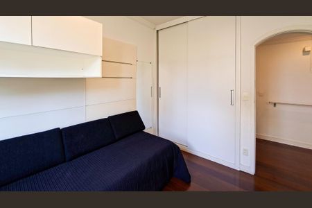 Apartamento para alugar com 240m², 4 quartos e 2 vagasQuarto 2