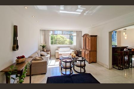 Apartamento para alugar com 240m², 4 quartos e 2 vagasSala