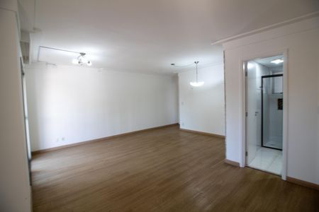 Apartamento para alugar com 66m², 2 quartos e 1 vagaSala