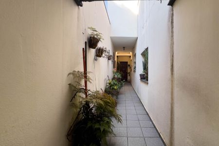 Casa à venda com 315m², 4 quartos e 2 vagasEntrada