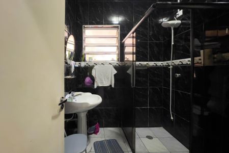 Casa à venda com 315m², 4 quartos e 2 vagasBanheiro 2