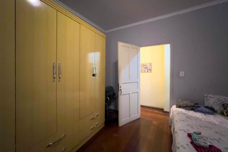 Casa à venda com 315m², 4 quartos e 2 vagasQuarto 2