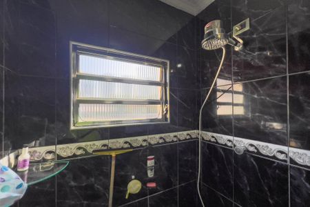 Casa à venda com 315m², 4 quartos e 2 vagasBanheiro da Suíte