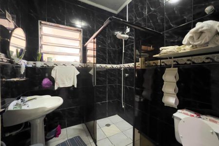 Casa à venda com 315m², 4 quartos e 2 vagasBanheiro 2